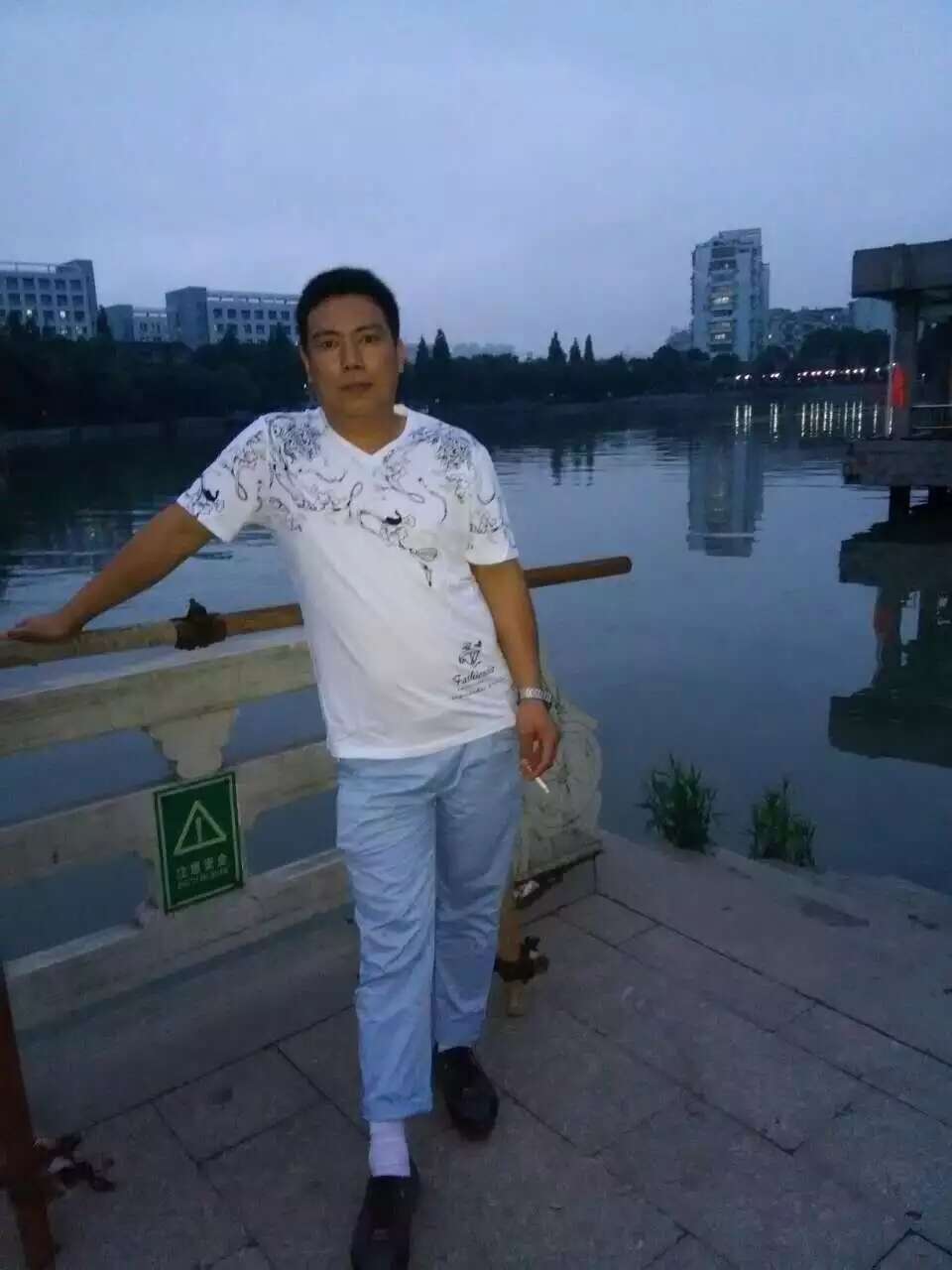 找散步搭子