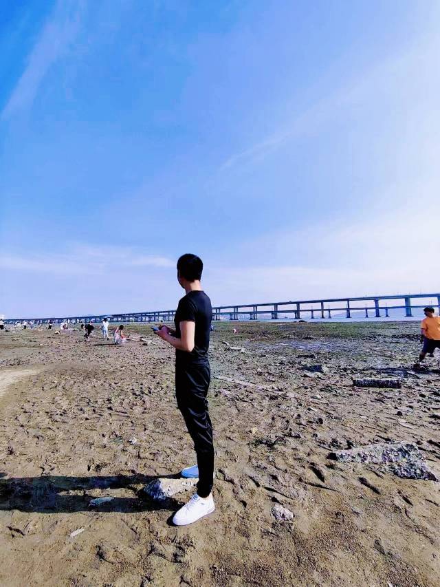 找吃喝玩乐搭子