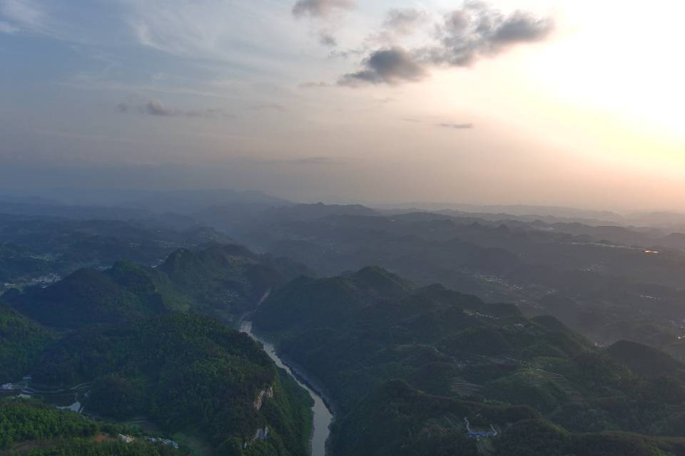 找户外搭子