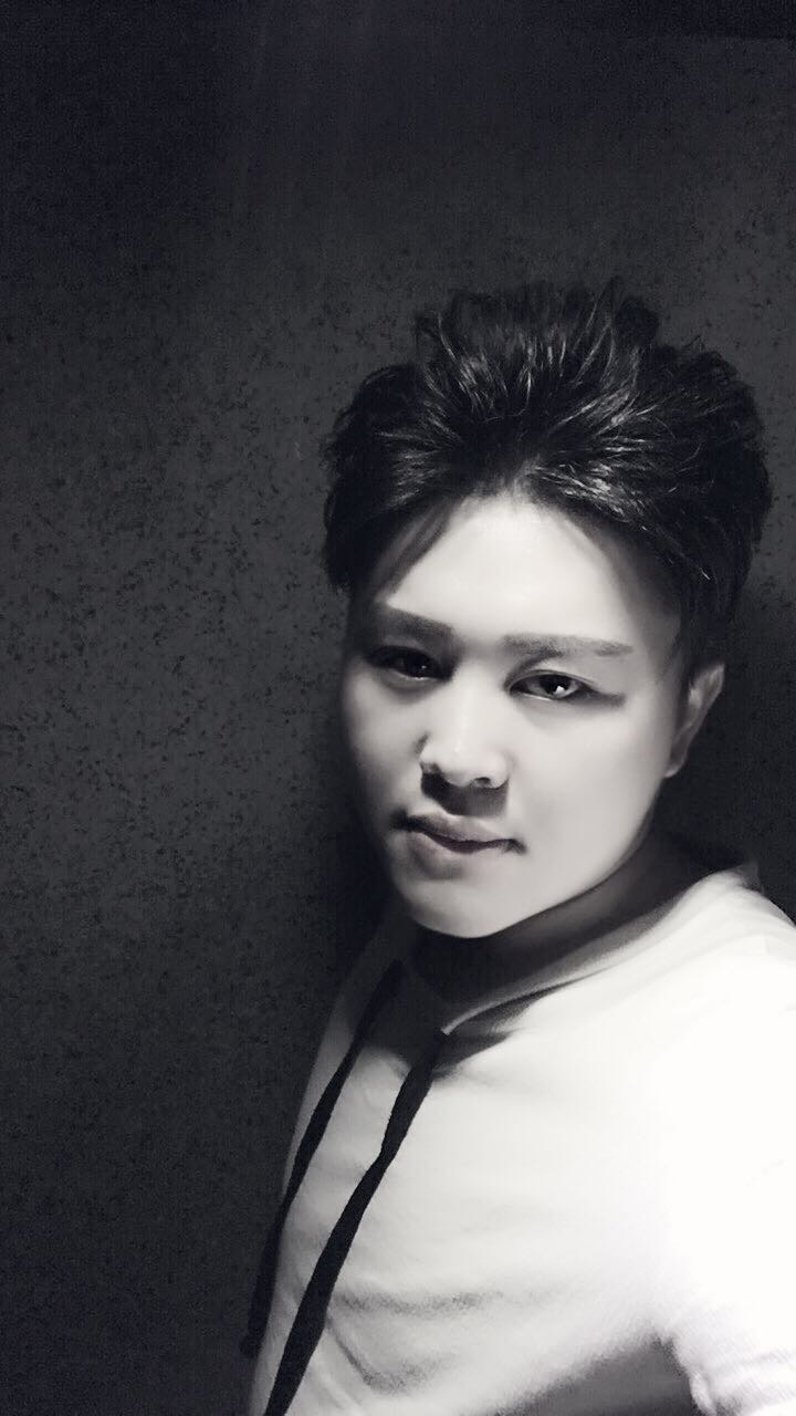 找爬山搭子