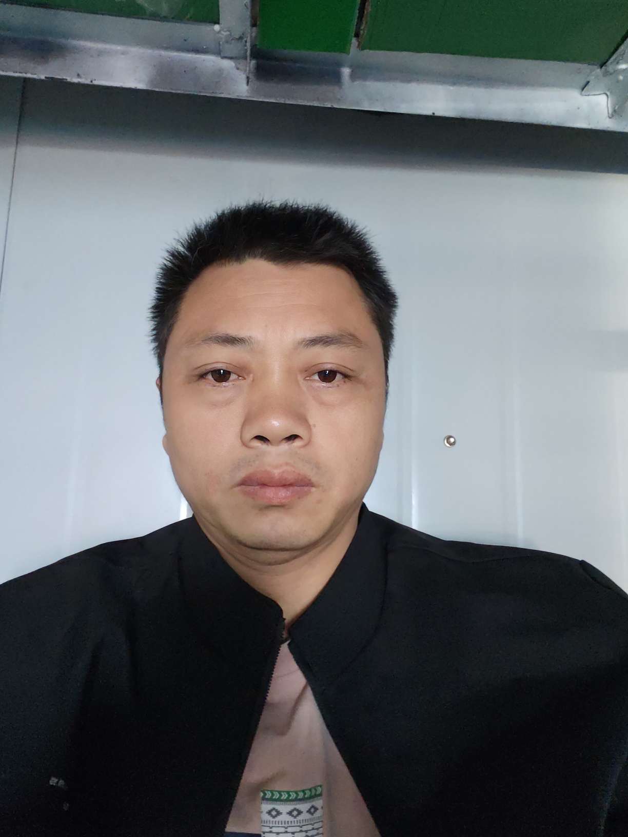 找跑步爬山搭子