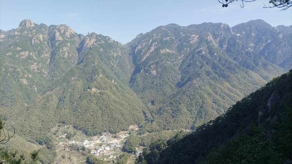 找爬山搭子