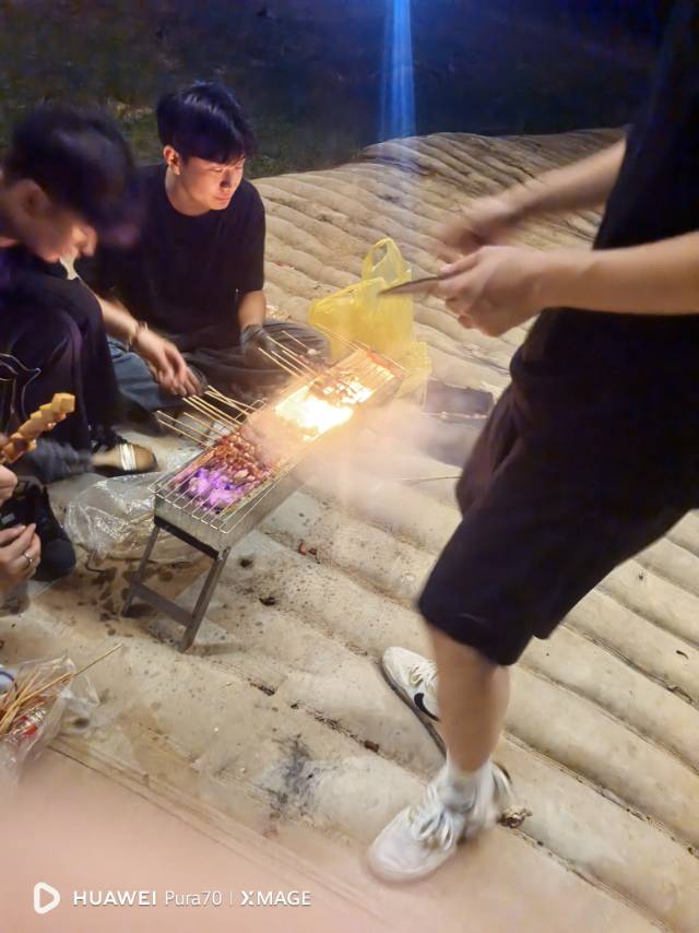 找户外搭子