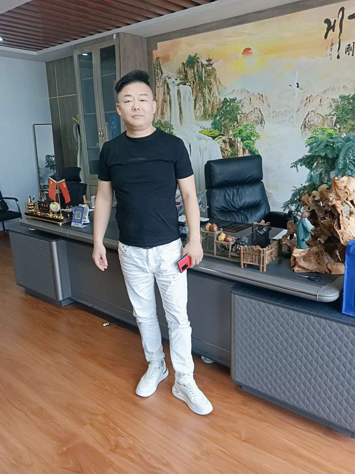 找吃喝玩乐搭子