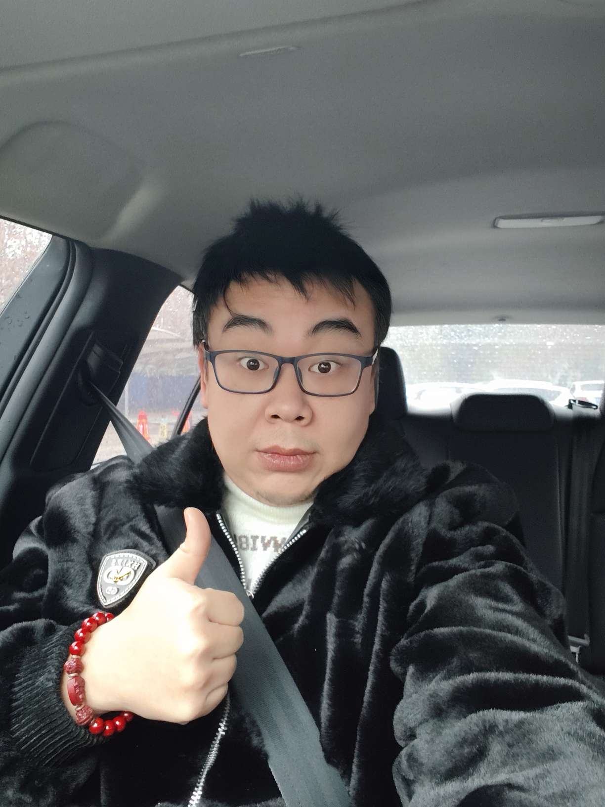 找羽毛球搭子