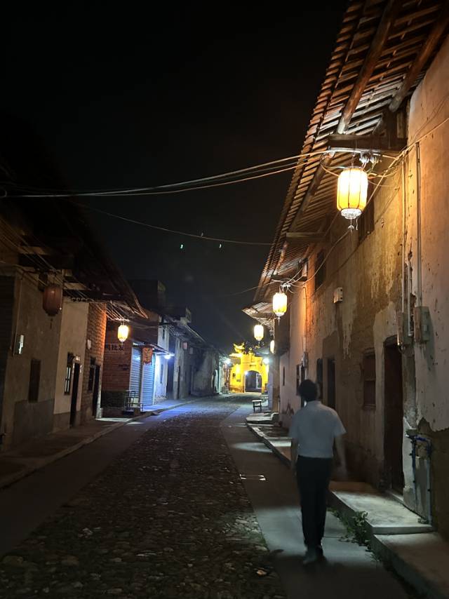 找旅游搭子