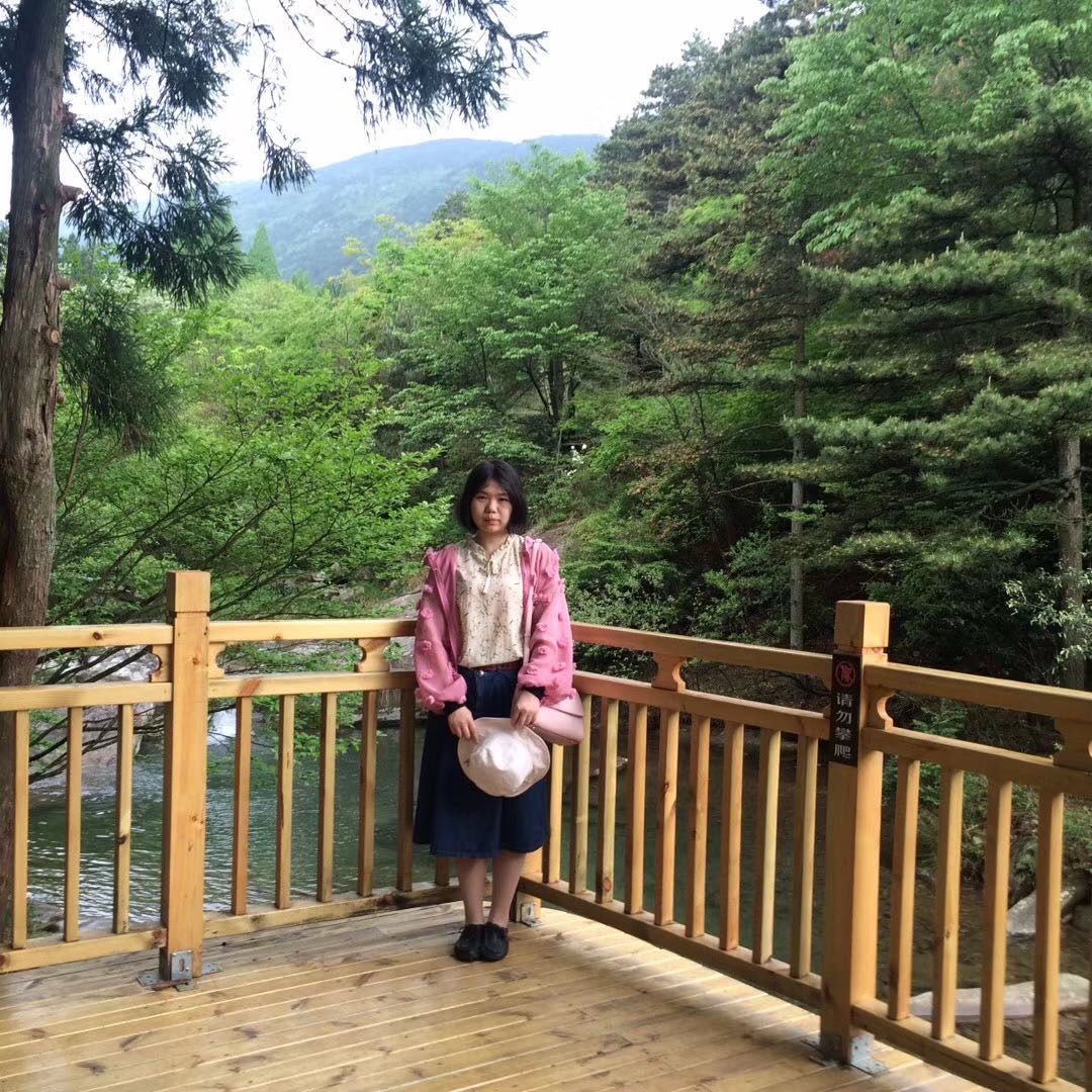 找爬山搭子