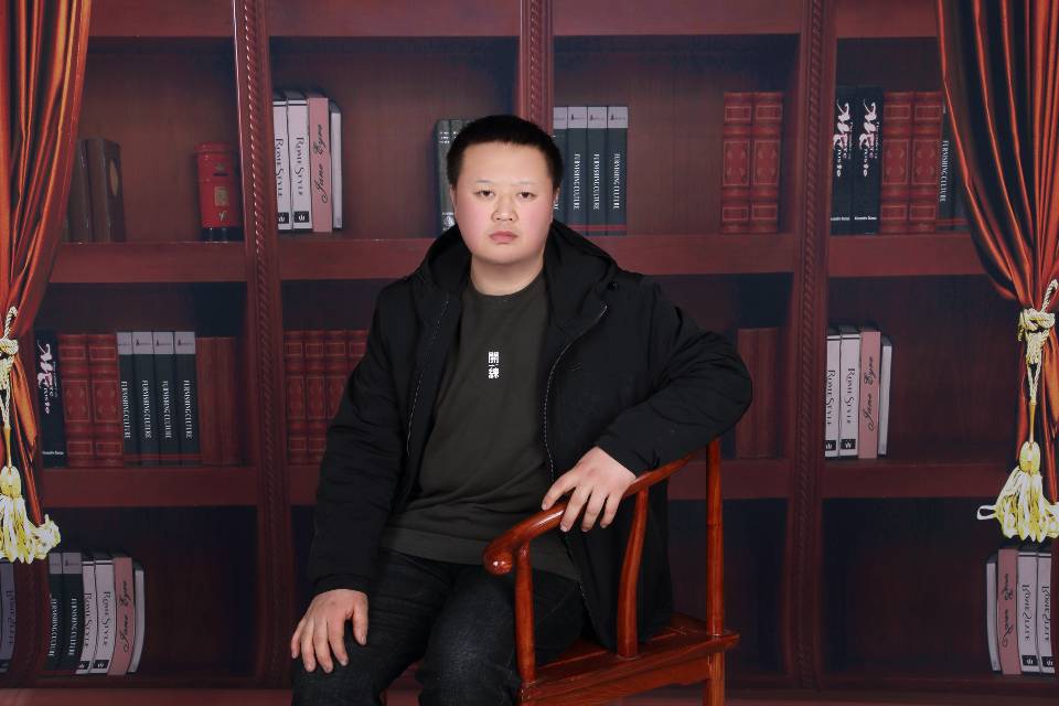 找美食看电影搭子