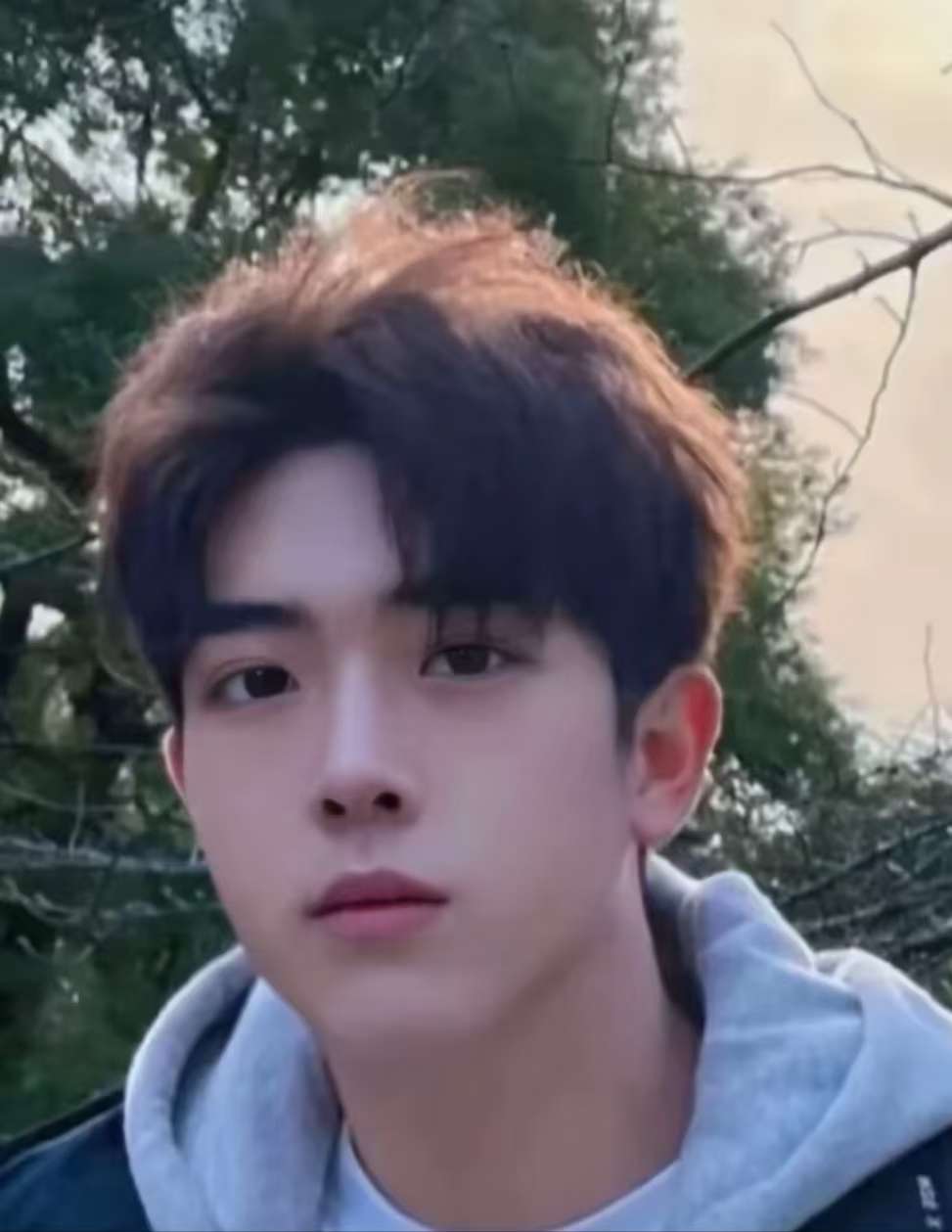 找恋爱或者喝酒搭子