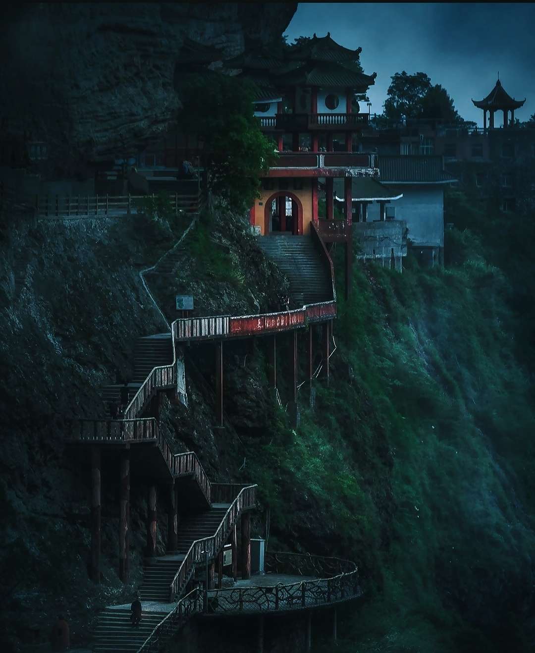 找户外搭子