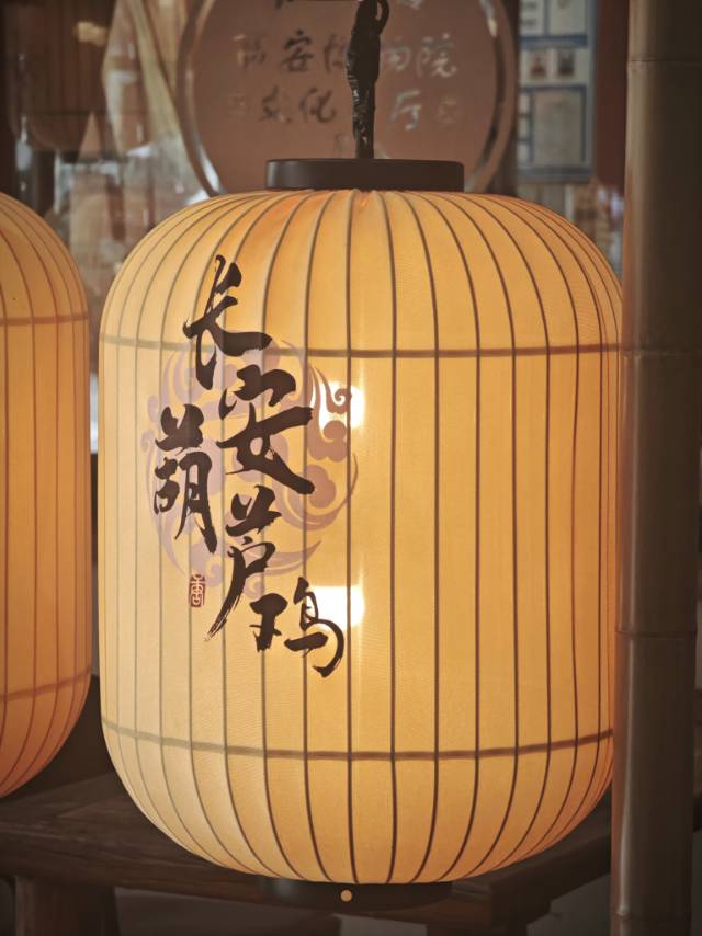 找逛吃搭子