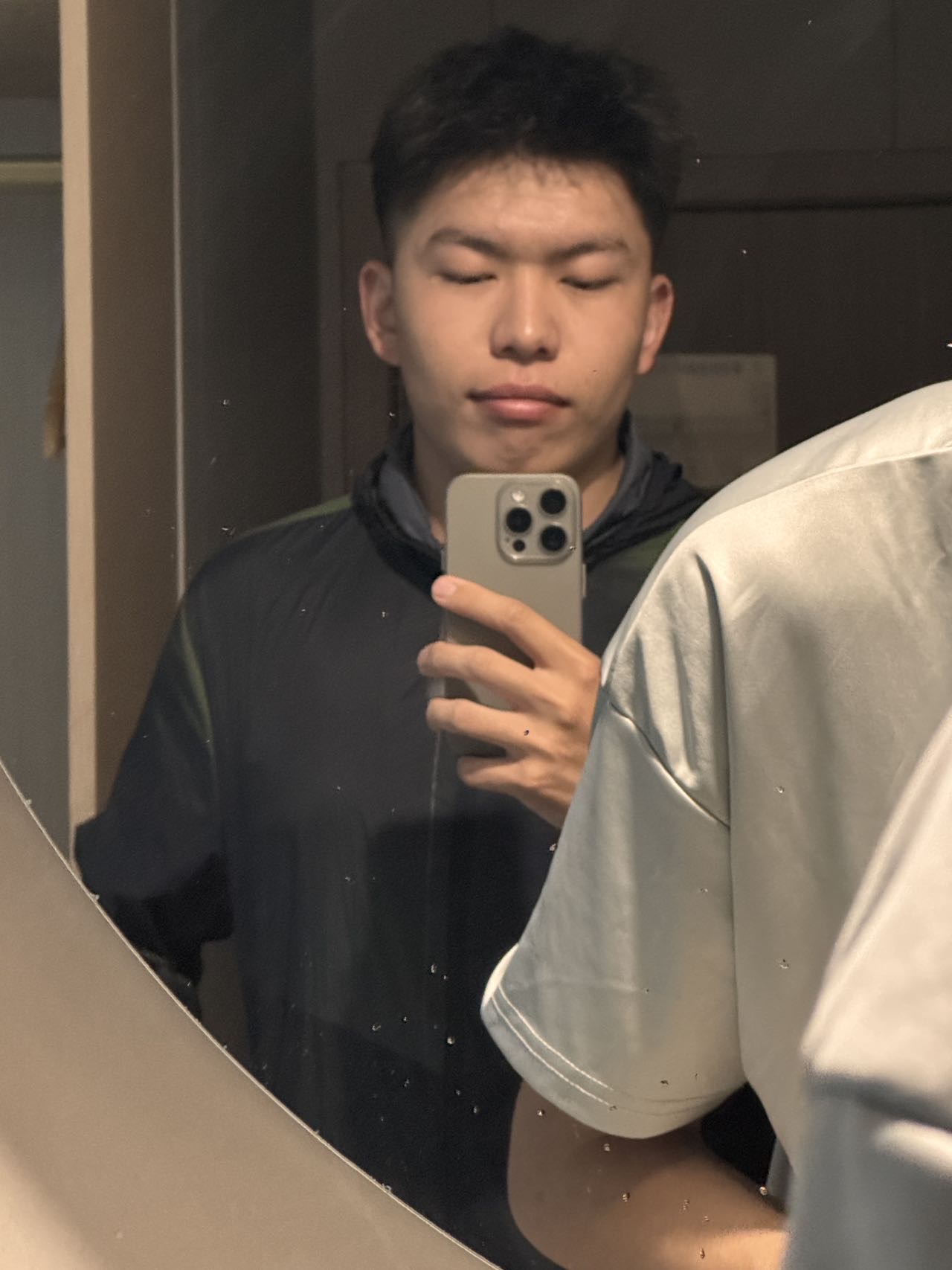 找爬山搭子