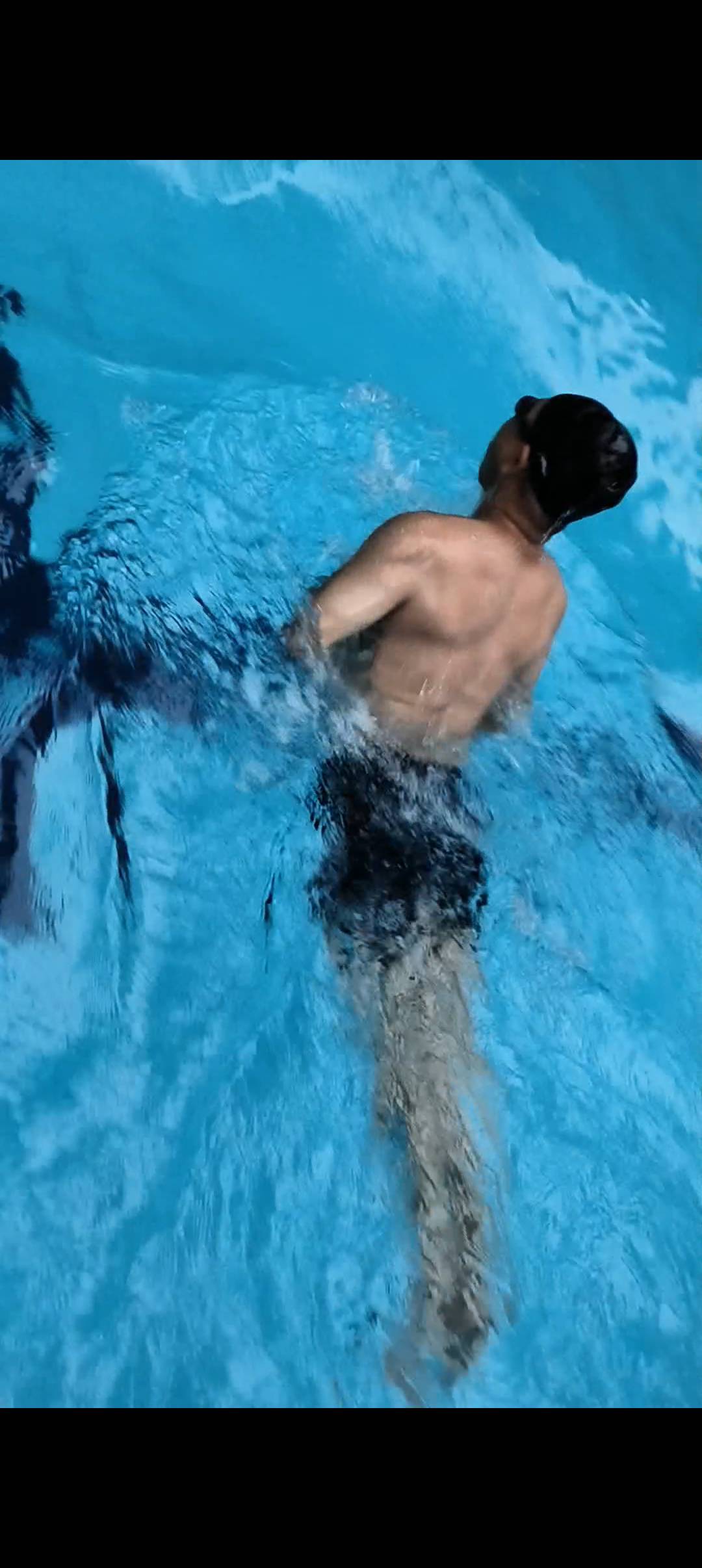 找游泳搭子