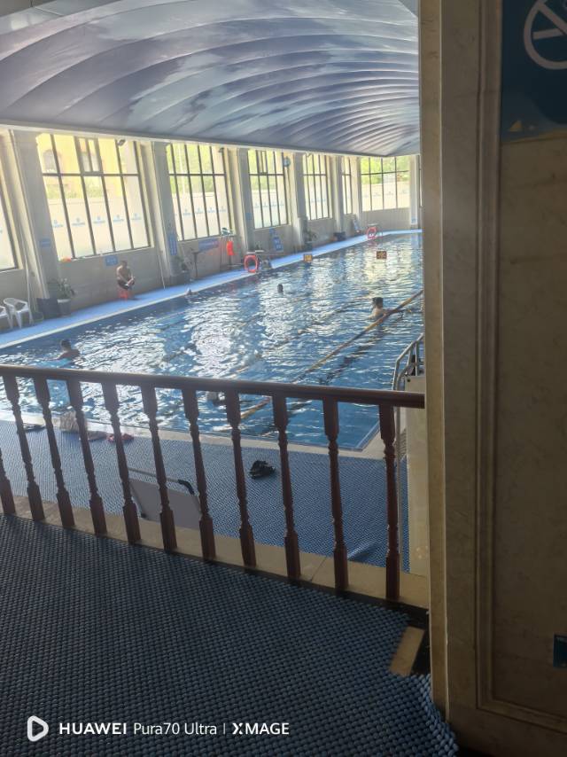 找游泳搭子