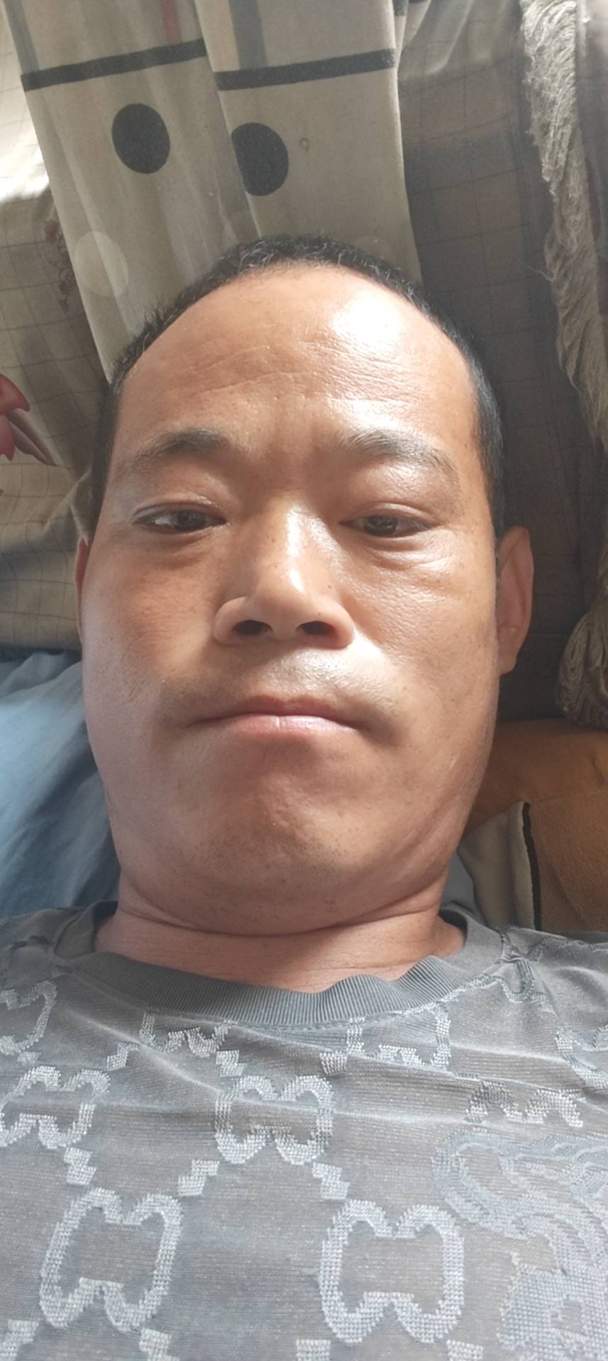找散步看电影搭子