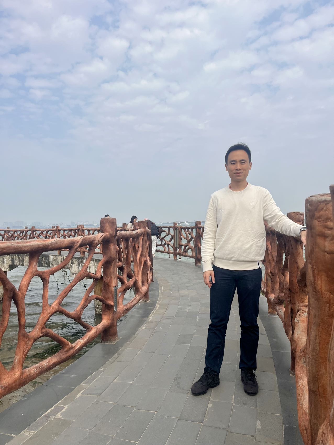 找旅游和运动搭子