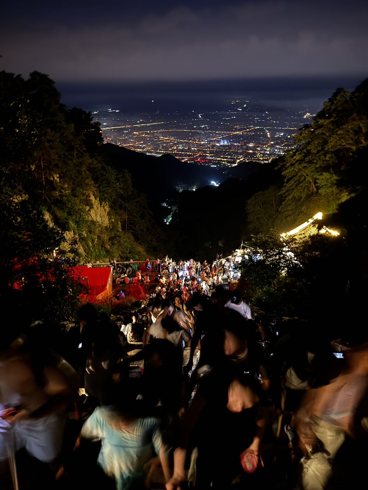 找旅游搭子