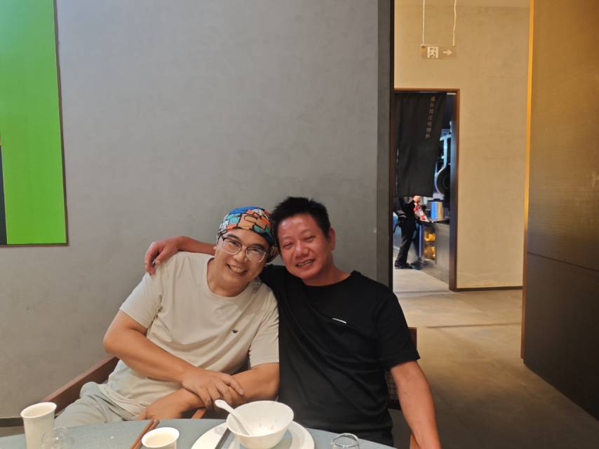 找爬山搭子