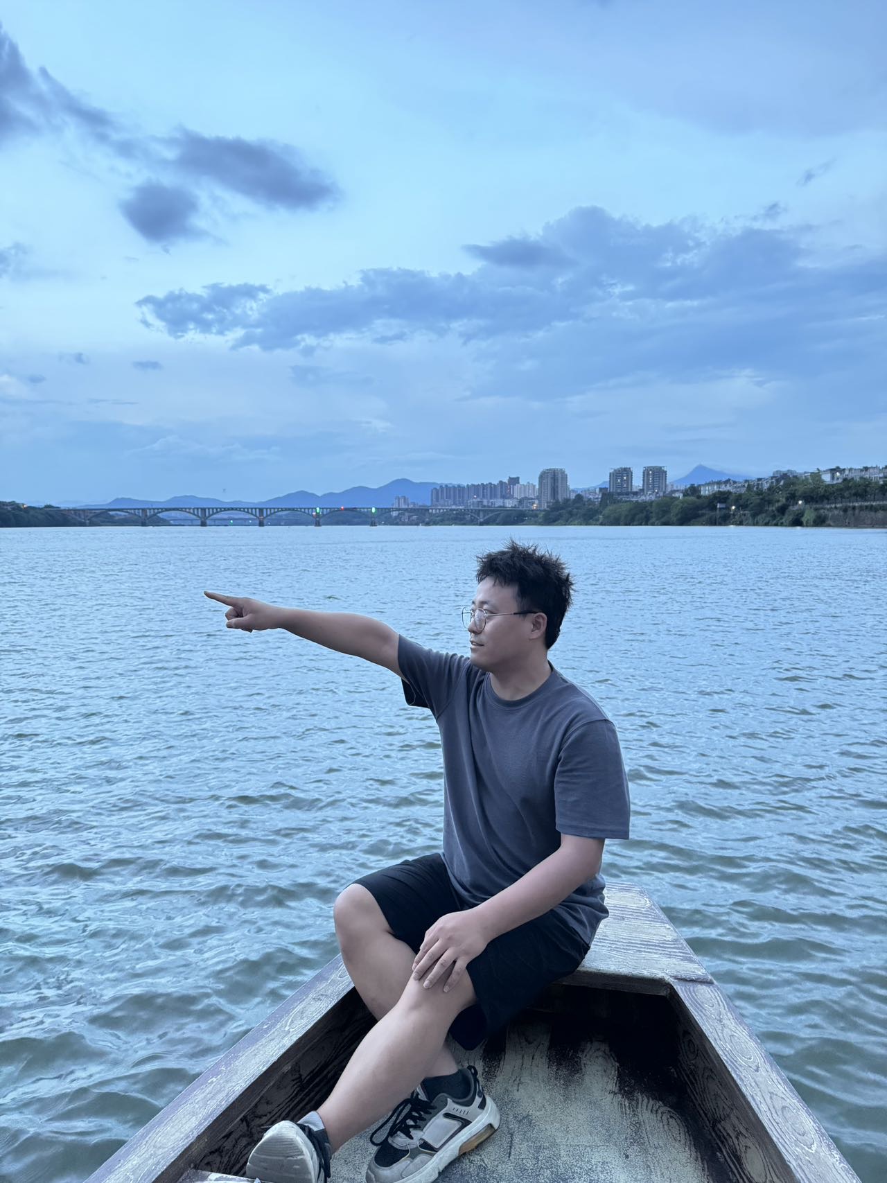 找羽毛球搭子