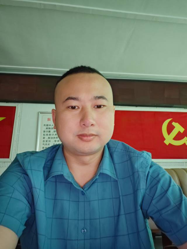 找户外搭子