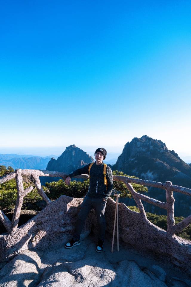 找爬山搭子