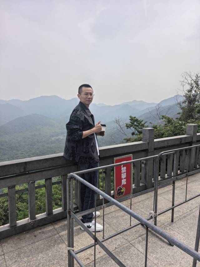找旅游搭子