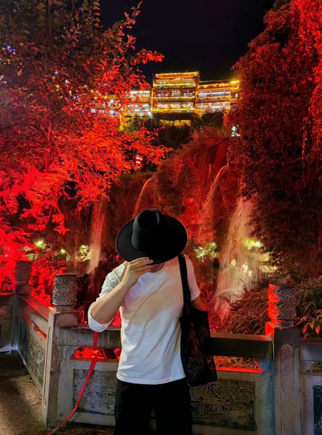 找学习吃饭旅游搭子