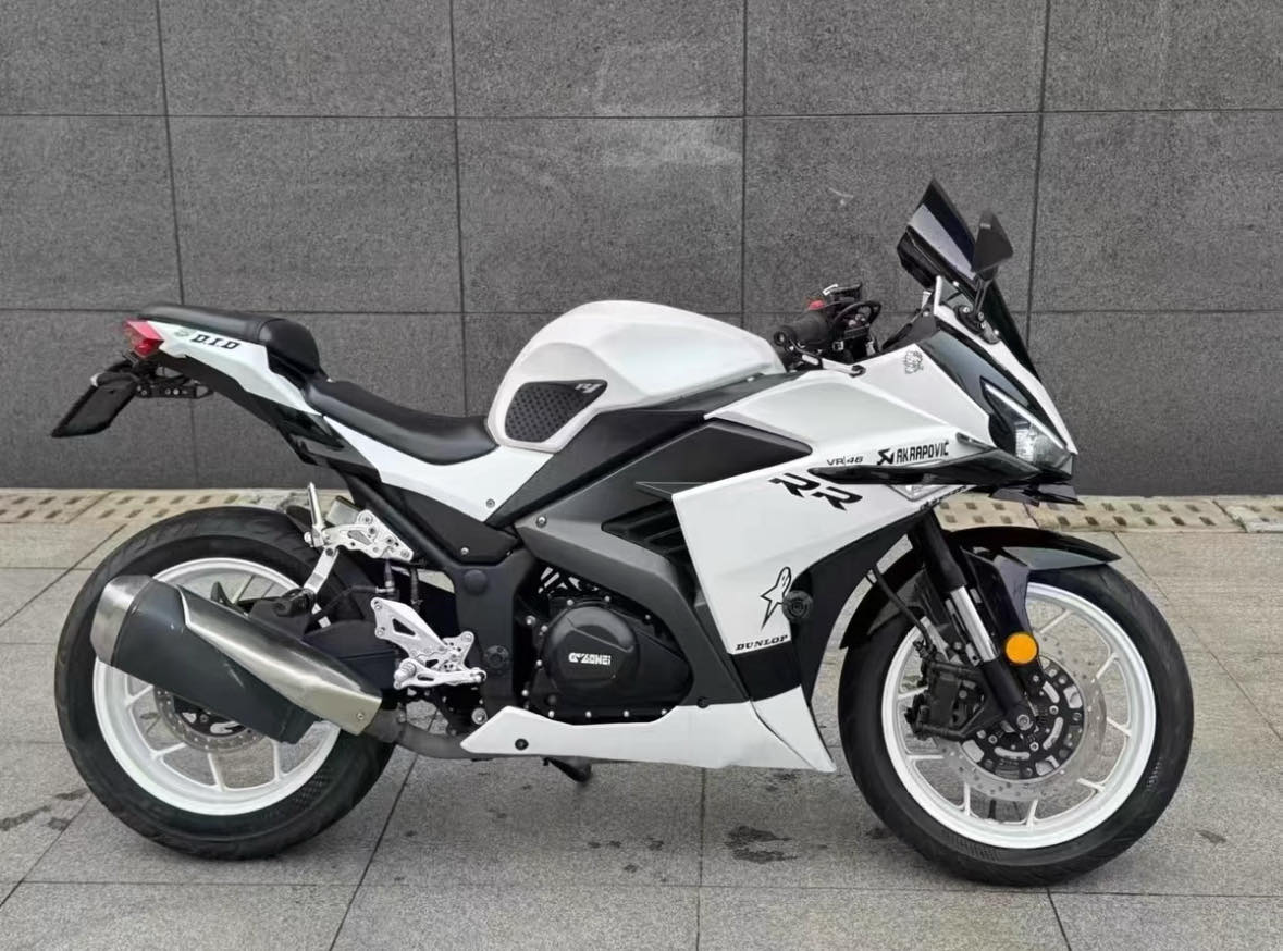 找纹身穿孔搭子