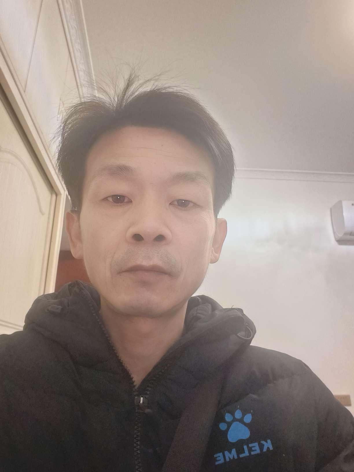 找开朗能聊搭子