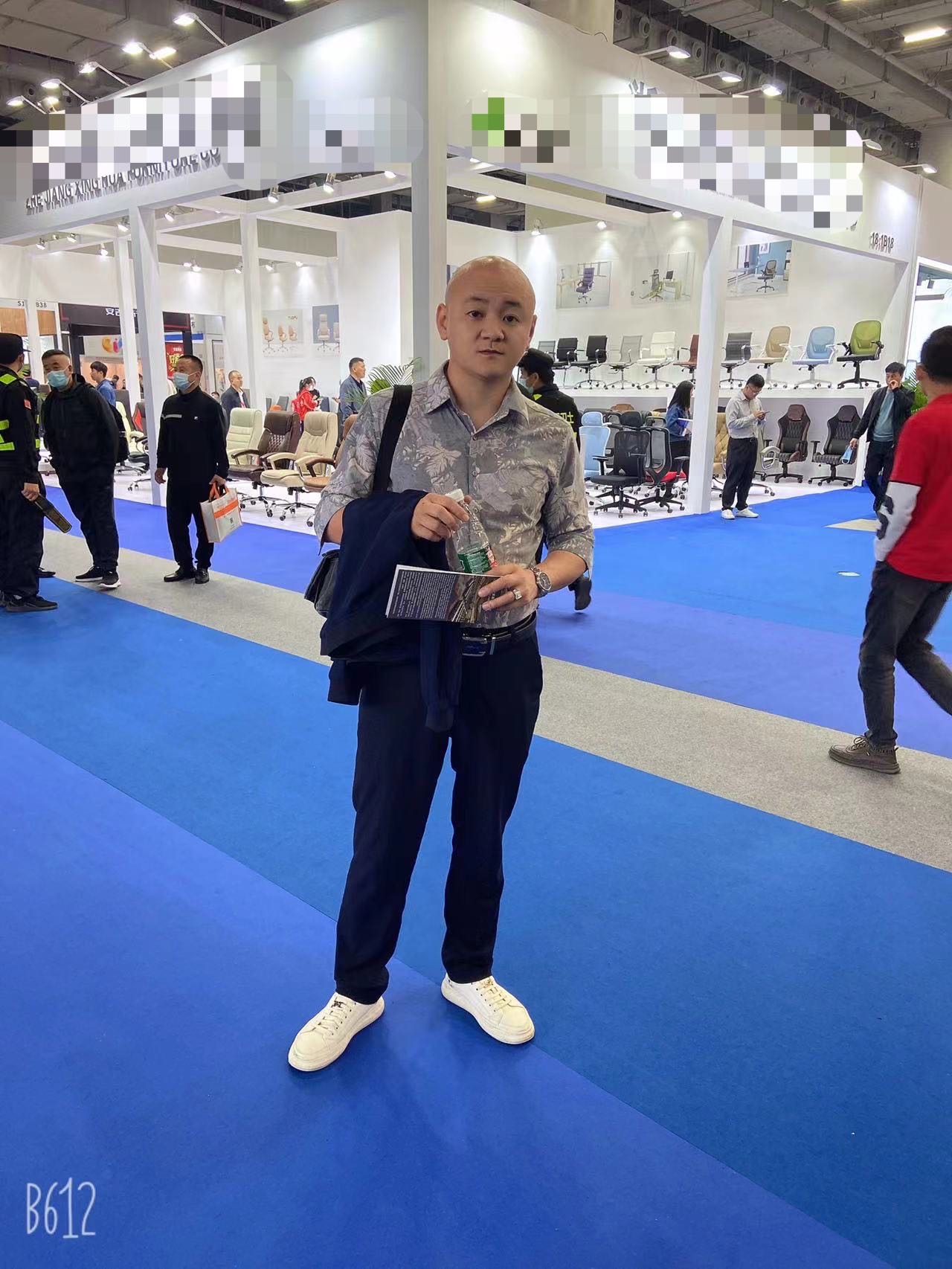 找性格开朗搭子