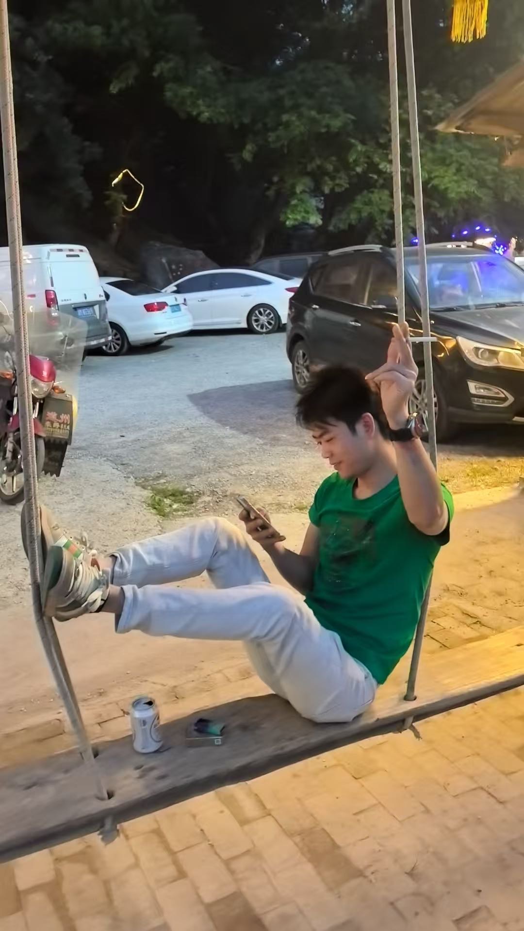 找谈笑风生的搭子