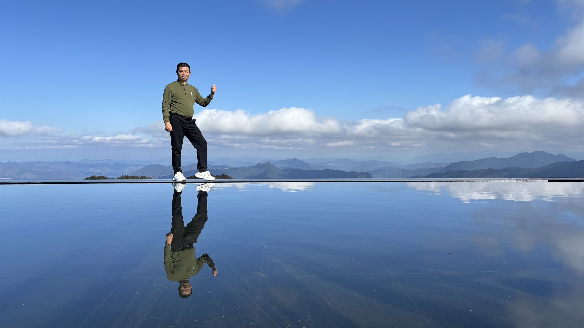 找旅游和美食搭子