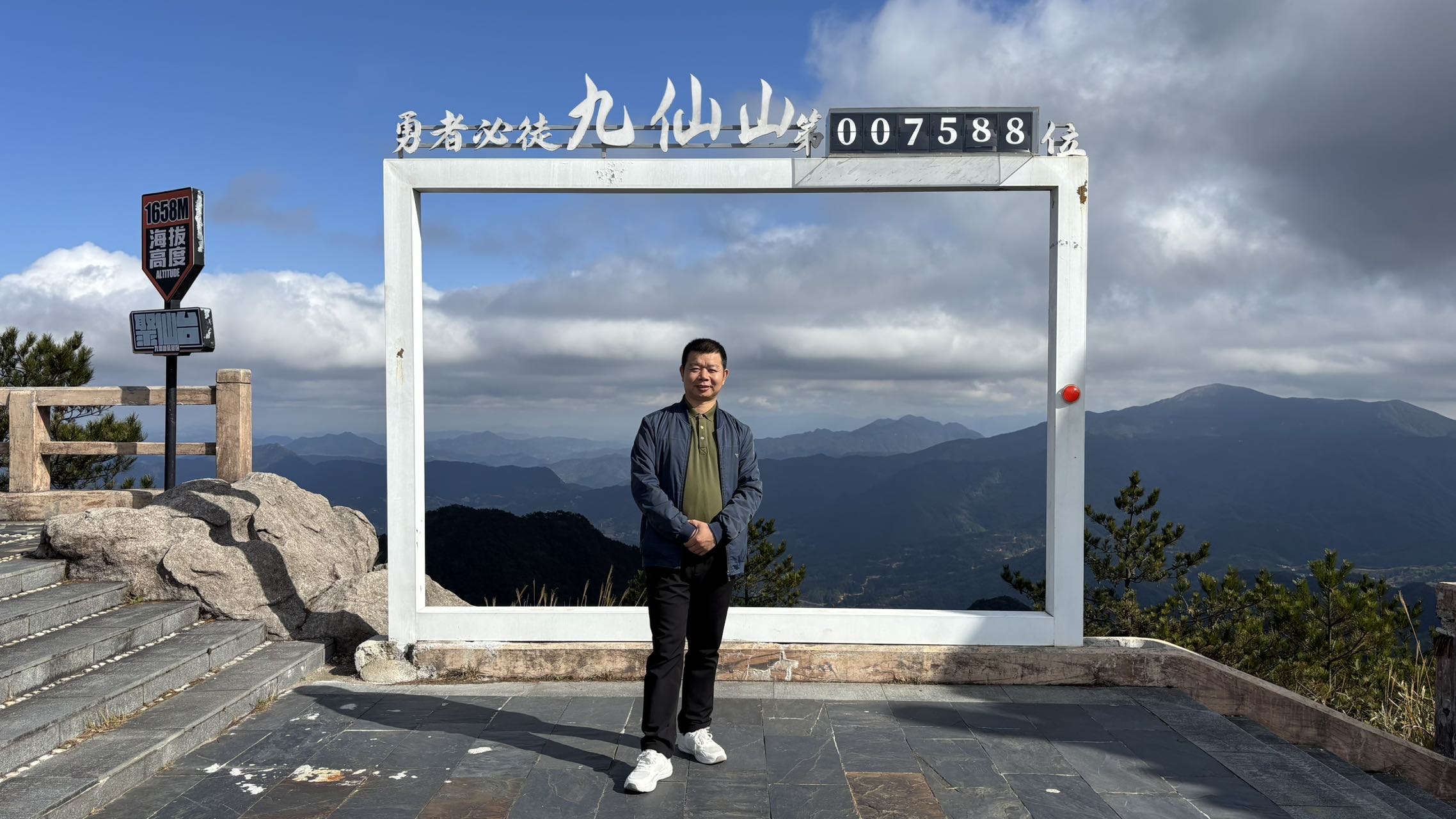 找旅游和美食搭子