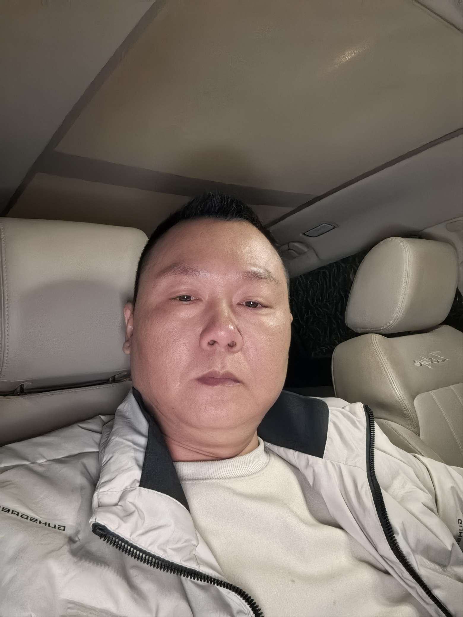 找逛街.散步搭子