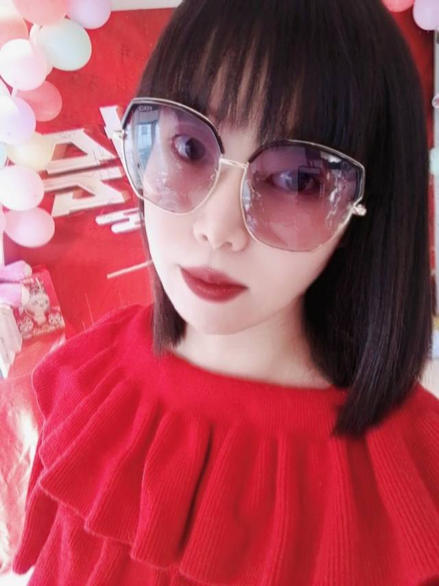 找聊天逛街吃饭唱歌搭子