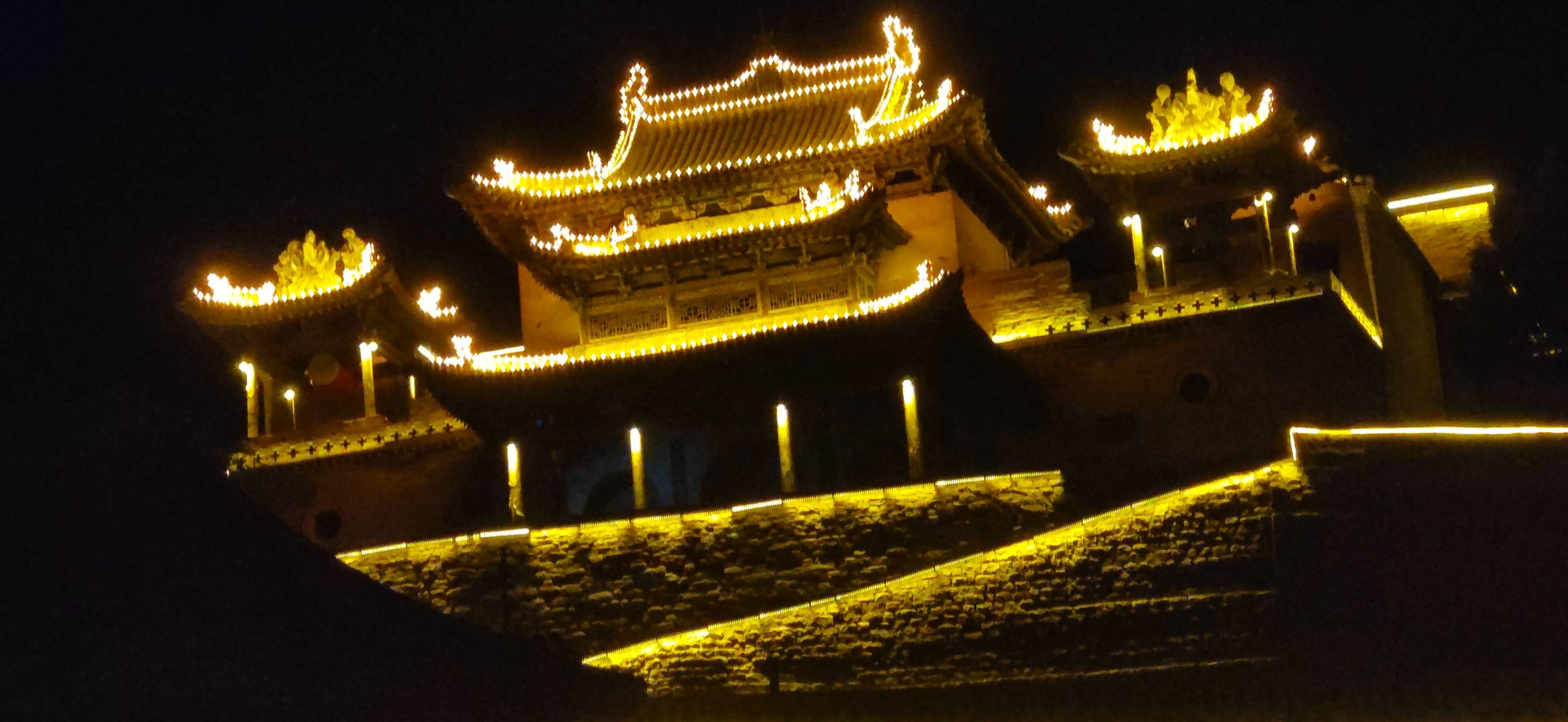 找户外搭子