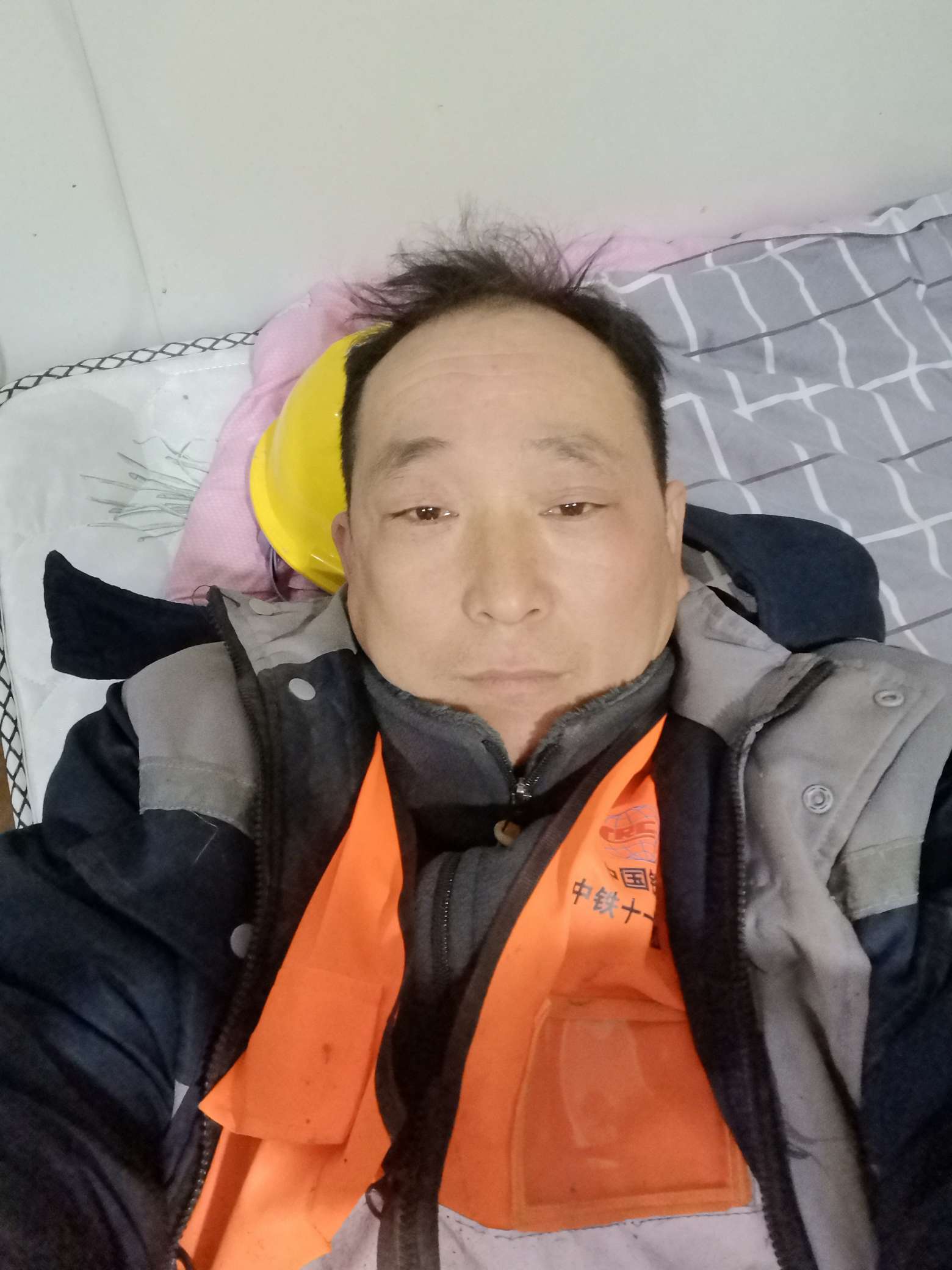 找约会吃饭搭子