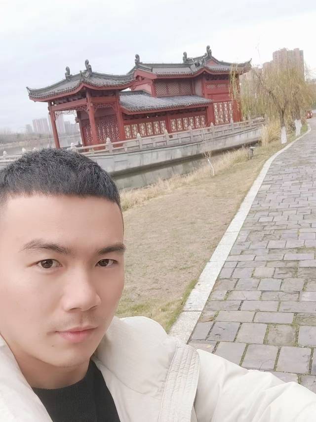 找旅游搭子