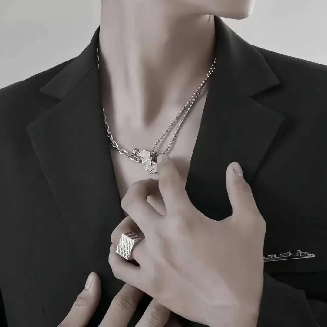 找听歌爬山游戏搭子