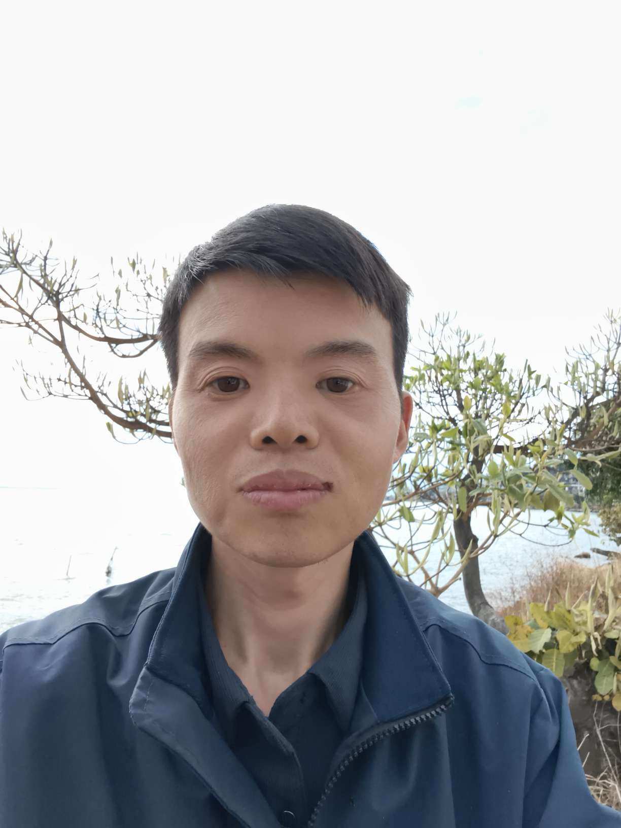 找需要陪吃喝玩乐的搭子