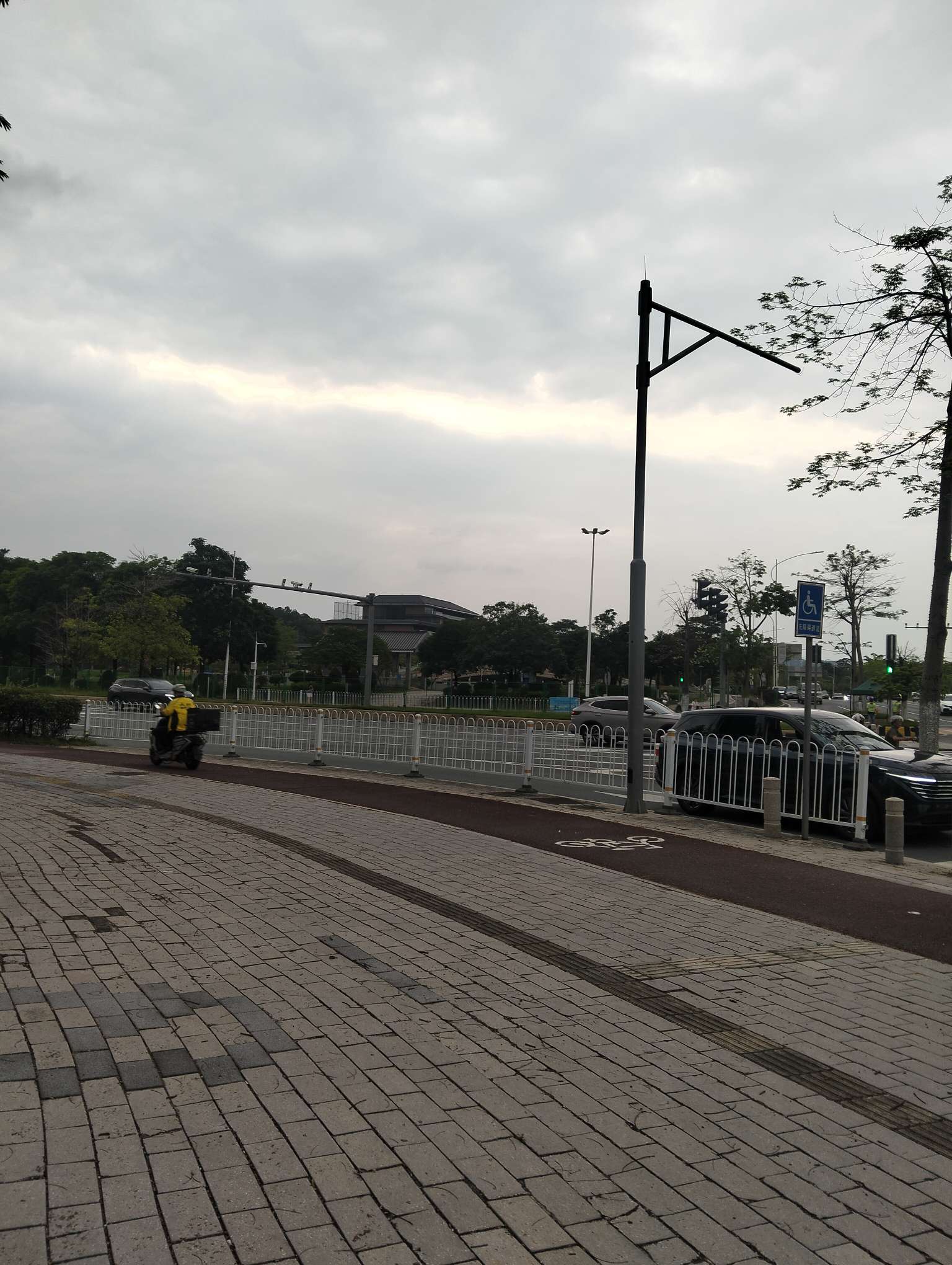 找女性单身散步搭子