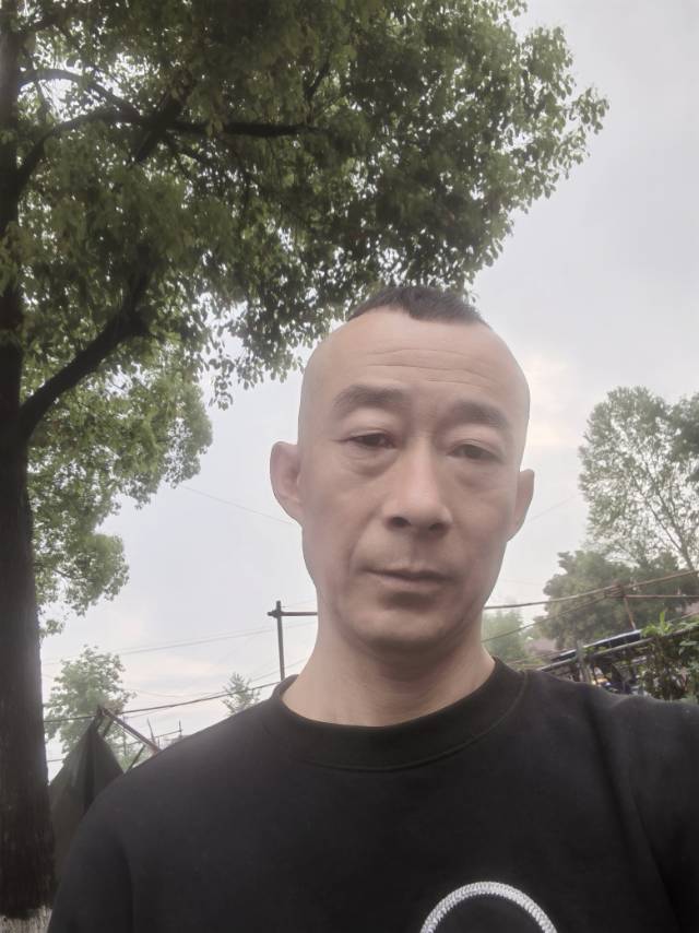 找爬山旅游看电搭子