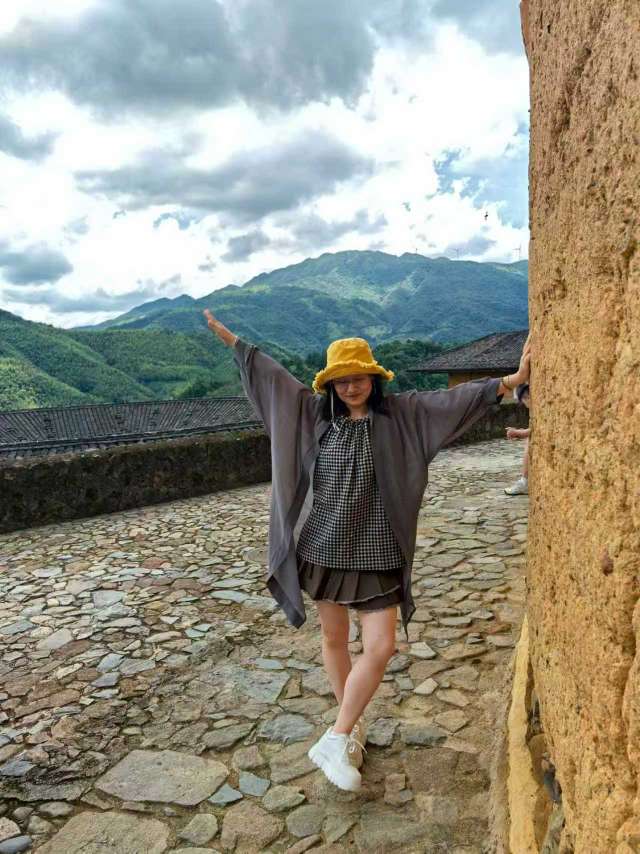 找爬山或旅游搭子