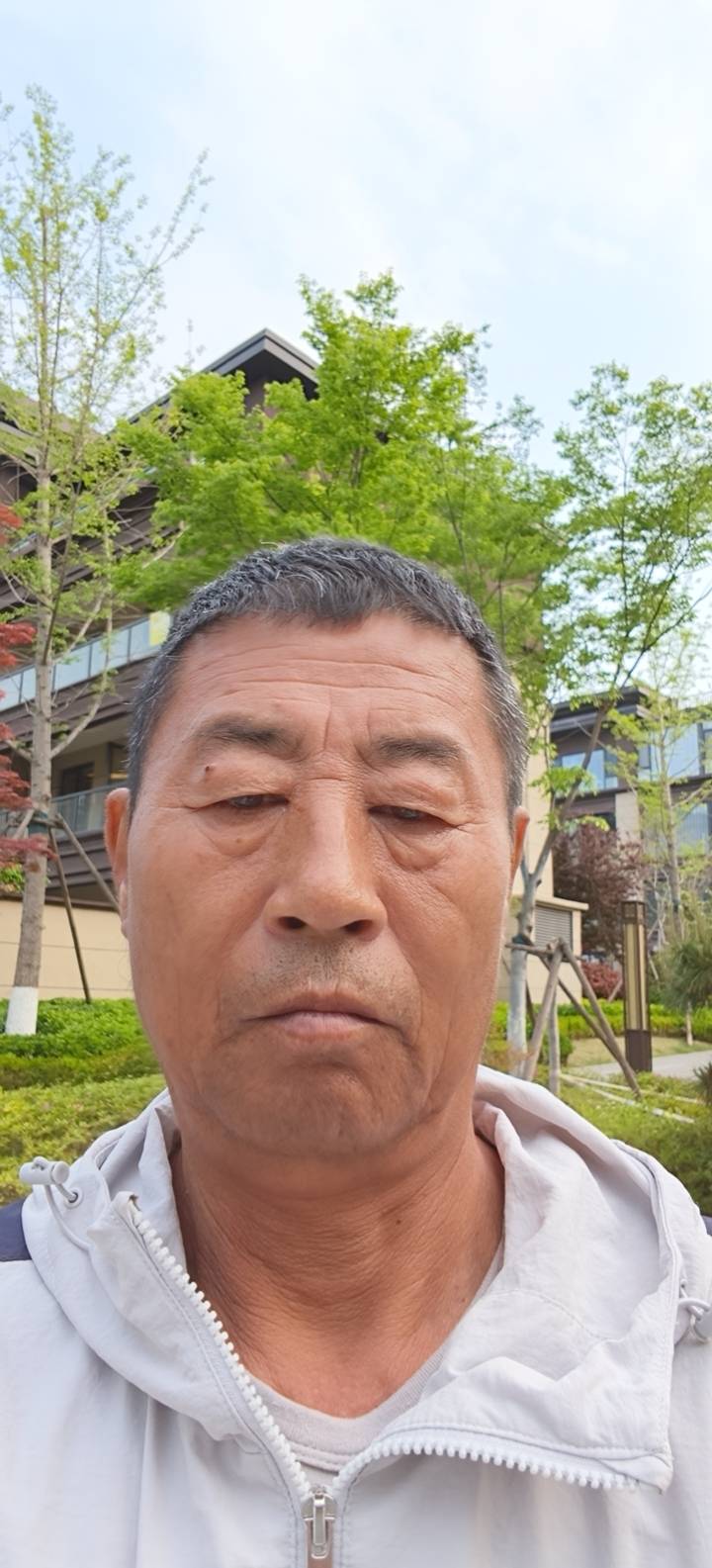找旅居搭子