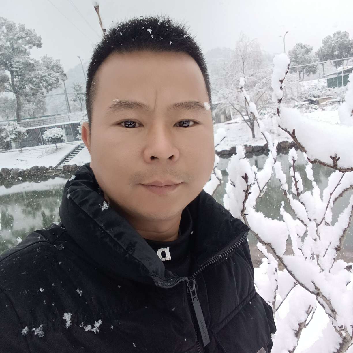 找游山玩水搭子