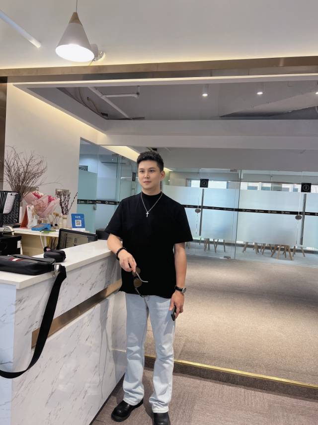 找活宝开朗阳光搭子
