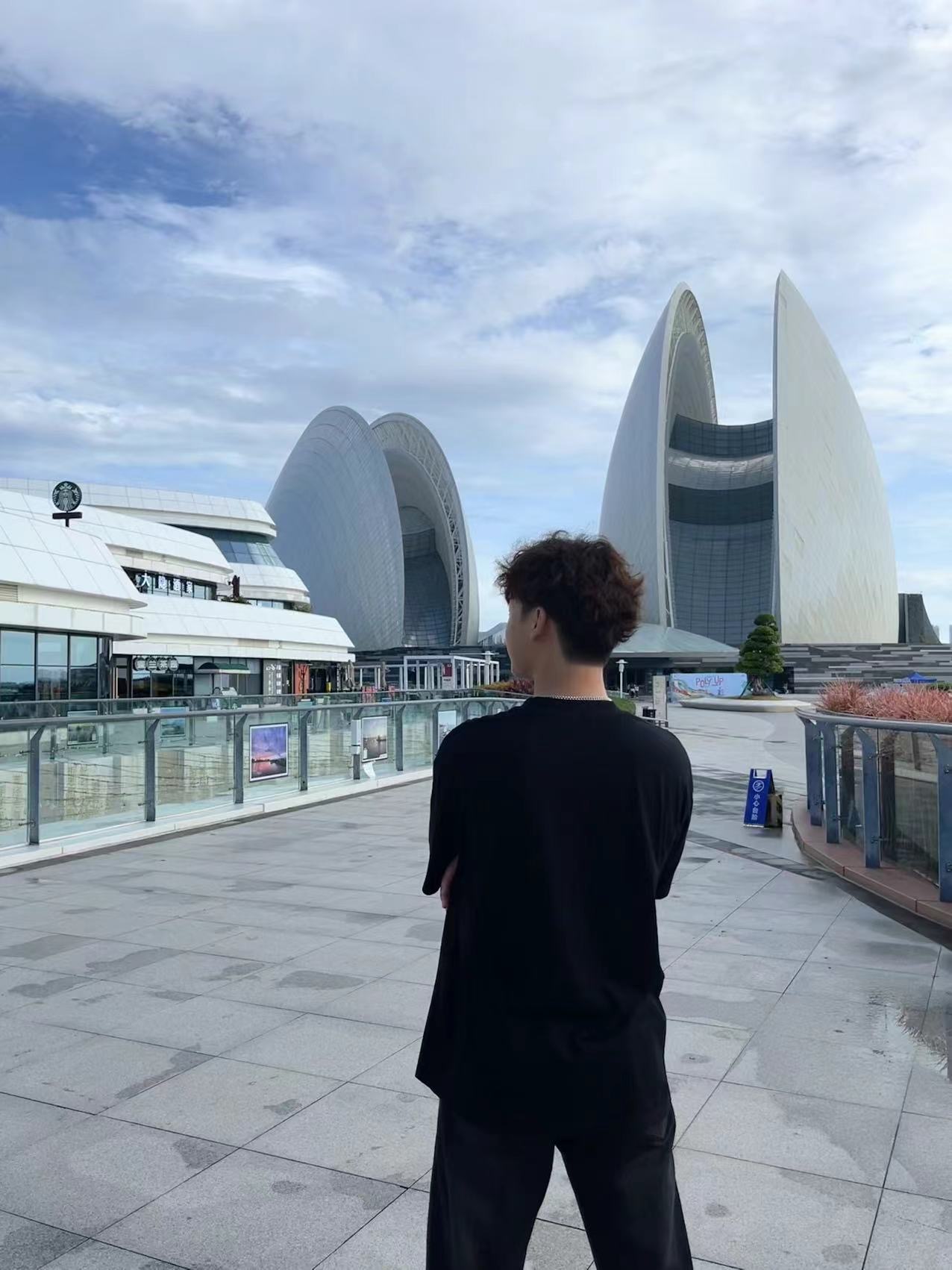 找旅游搭子