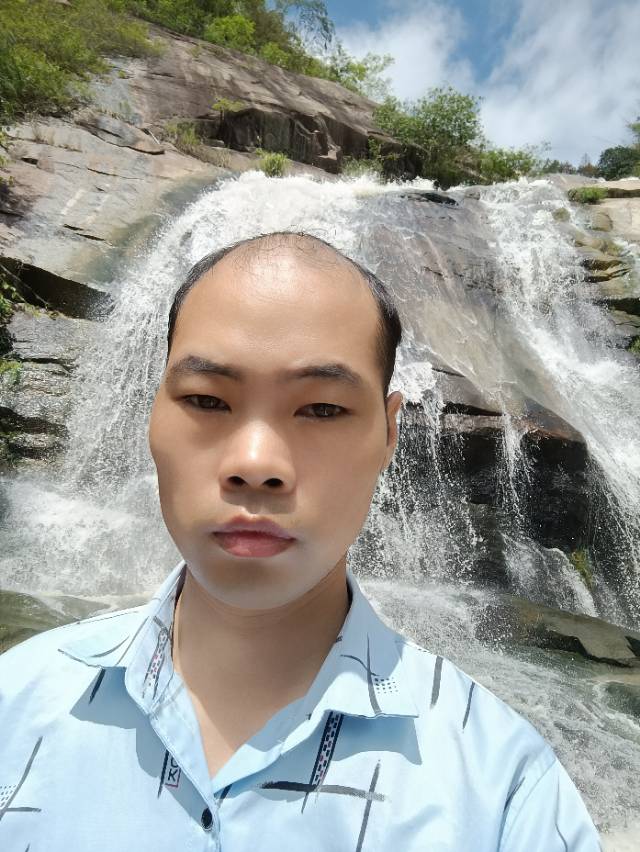 找户外搭子
