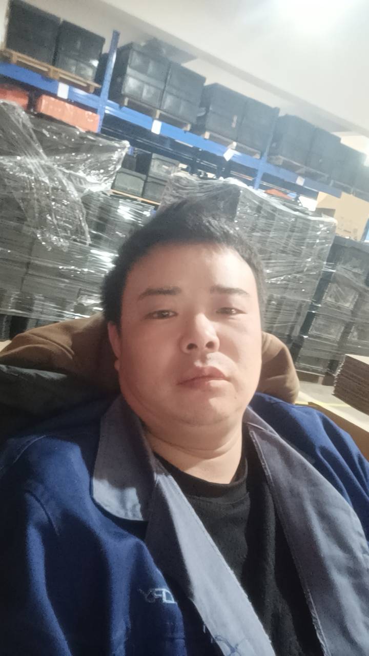 找爬山搭子