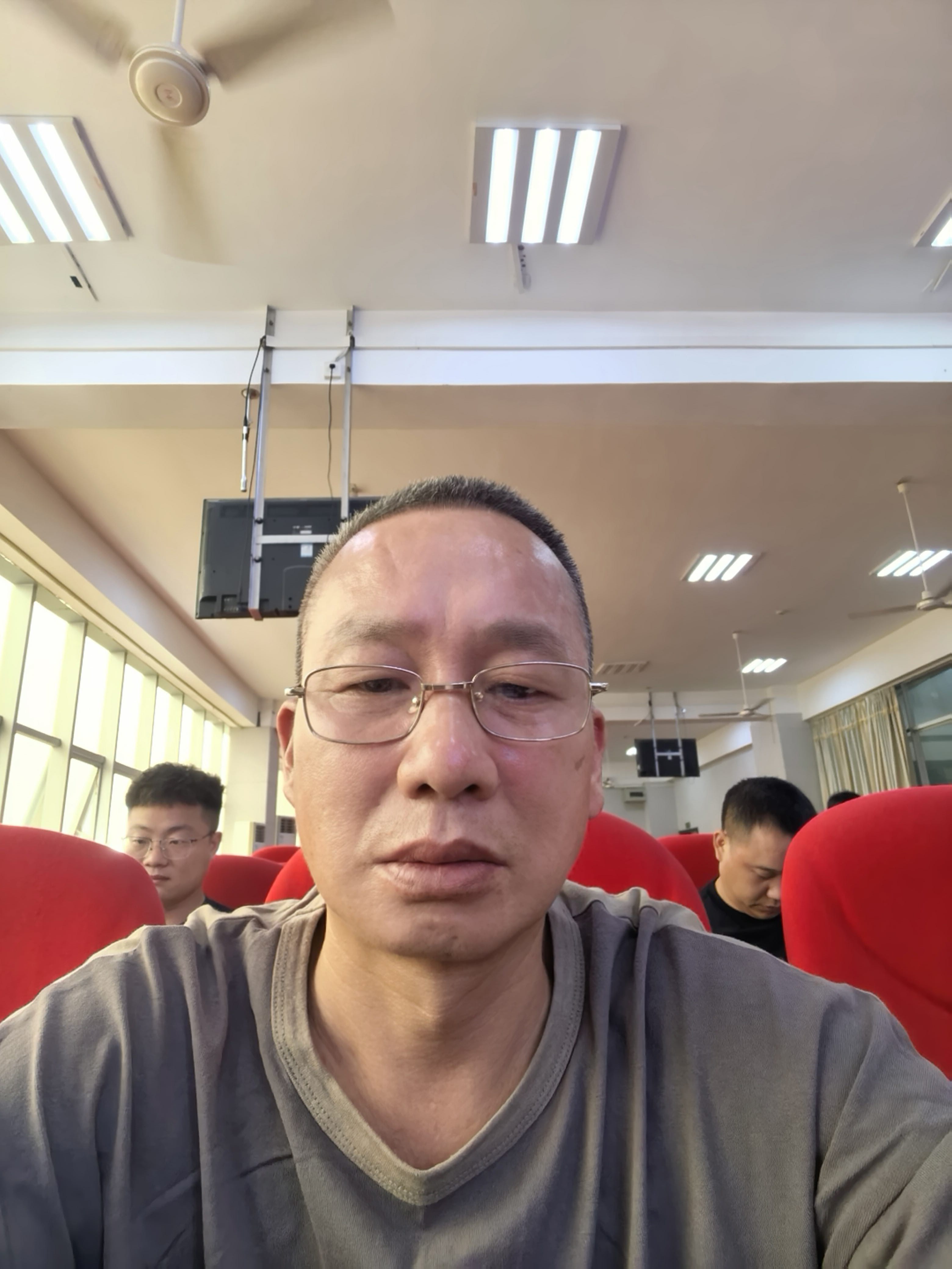 找散步搭子